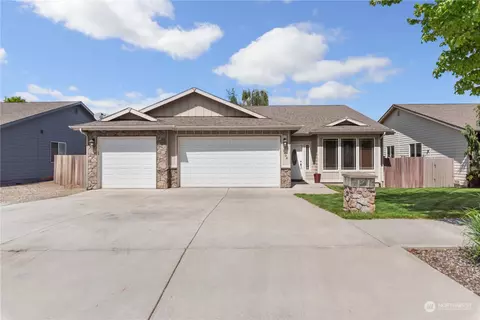1405 Copper Loop, East Wenatchee, WA 98802