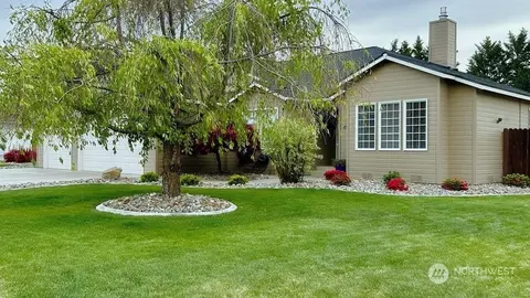 2285 Fancher Heights Blvd, East Wenatchee, WA 98802