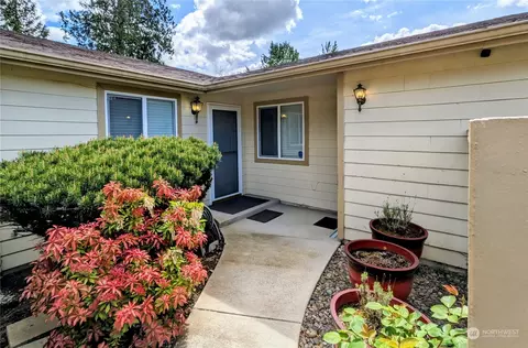 25046 110th Pl SE #9-A, Kent, WA 98030