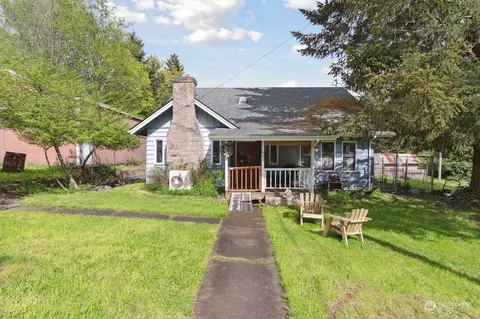 906 Valley Rd, Shelton, WA 98584