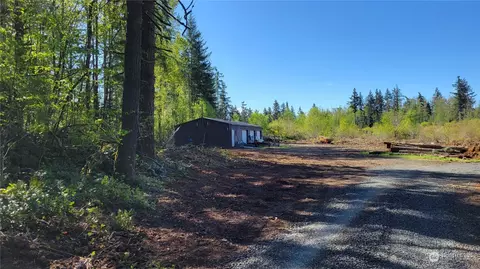 Exterior - 125 Hale Rd E, Winlock, WA 98596 photo 2 of 5