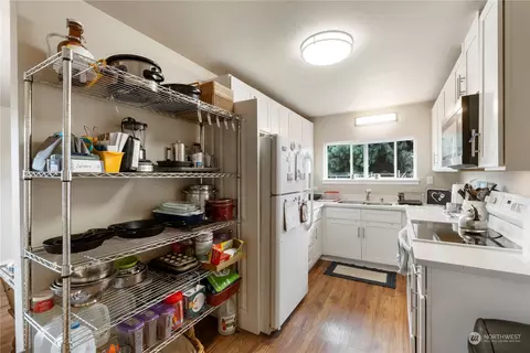 6964 E St, Tacoma, WA 98404 photo 9