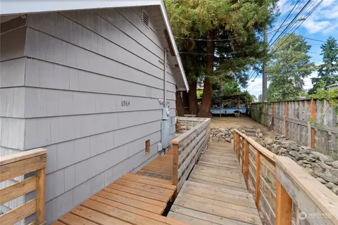 6964 E St, Tacoma, WA 98404 photo 3