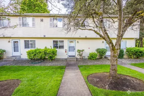833 SW Sunset Blvd #H40, Renton, WA 98057