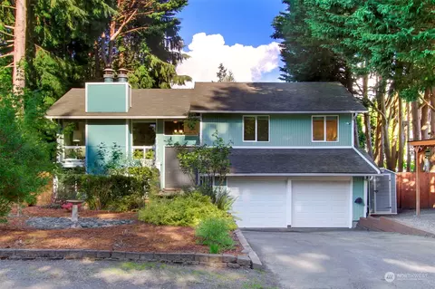 19010 33rd Ave NE, Lake Forest Park, WA 98155