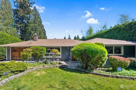 7818 NE 130th Ave NE, Kirkland, WA 98033