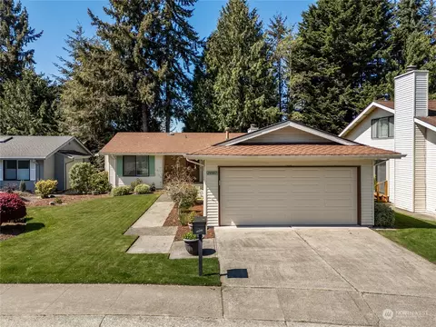 24447 13th Ave S, Des Moines, WA 98198