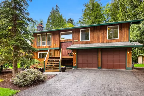 3399 NE Arrowhead Dr, Bremerton, WA 98311