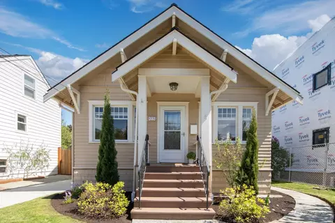 8332 17th Ave NW, Seattle, WA 98117