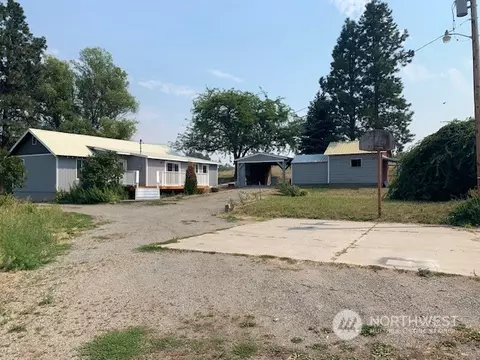2047 Highway 7, Oroville, WA 98844