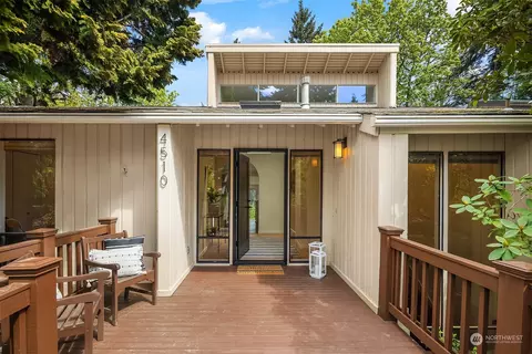 4510 144th Ave SE, Bellevue, WA 98006