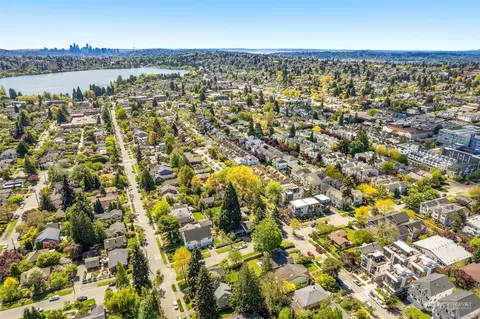 8802 Interlake Ave N, Seattle, WA 98103 photo 37