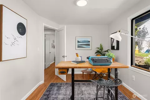 8802 Interlake Ave N, Seattle, WA 98103 photo 13