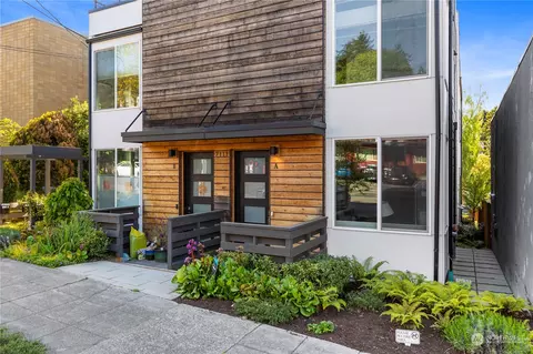 7111 California Ave SW #A, Seattle, WA 98136