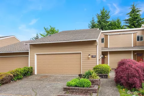 2711 174th Ave NE, Redmond, WA 98052