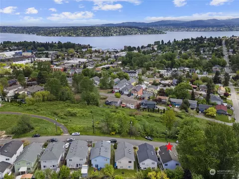 9367 Marcus Ave S, Seattle, WA 98118 photo 4