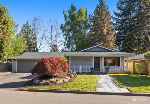 8827 NE 137th Pl, Kirkland, WA 98034