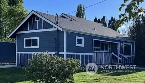 Exterior - 455 3rd St, Sumas, WA 98295 photo 6 of 6