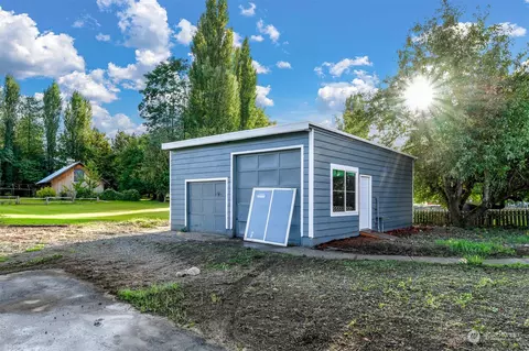 Other - 455 3rd St, Sumas, WA 98295 photo 3 of 9