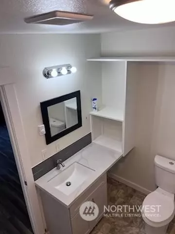 Bath - 455 3rd St, Sumas, WA 98295 photo 1 of 1