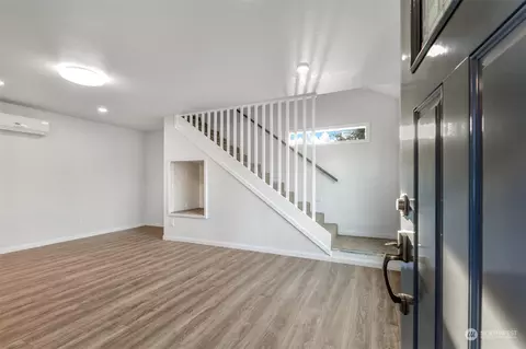 Other - 455 3rd St, Sumas, WA 98295 photo 4 of 9
