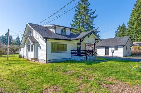 731 Pioneer Ave NE, Castle Rock, WA 98611