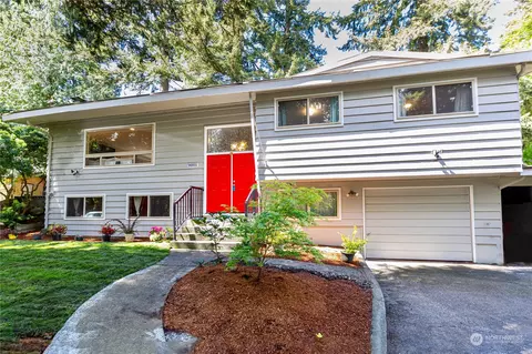 9001 238th St SW, Edmonds, WA 98026