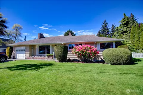 617 W Blackburn Rd W, Mount Vernon, WA 98273