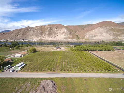 4948 NW Cascade Ave, East Wenatchee, WA 98802