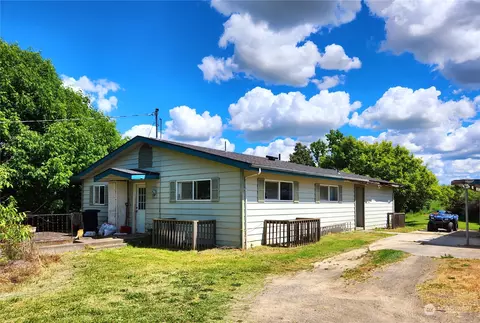 53182 Lewis Ln, Milton Freewater, OR 97862