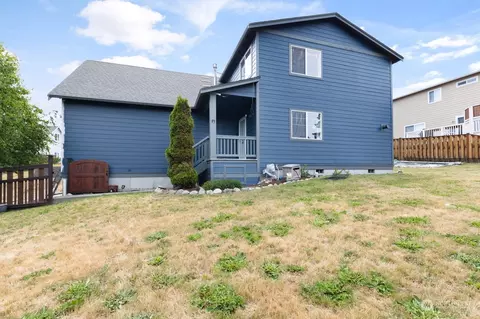 1575 SW 16th Ave, Oak Harbor, WA 98277