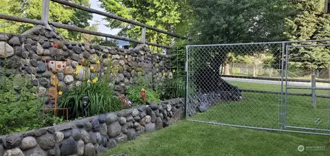 Exterior - 206 E Delaware Ave, Republic, WA 99166 photo 7 of 10