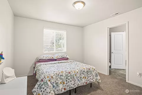 20625 7th Avenue Ct E, Spanaway, WA 98387 photo 18
