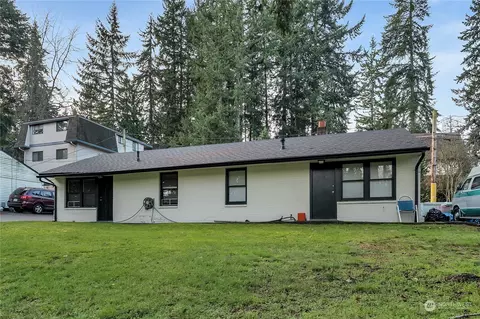 9016 236th St SW #3-4, Edmonds, WA 98026