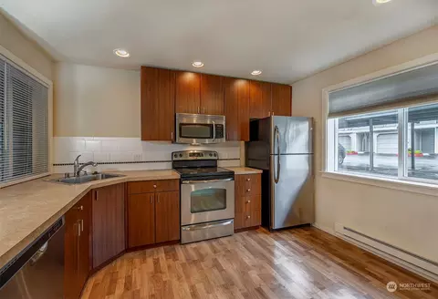 Kitchen - 16101 Bothell Everett Hwy #H3, Mill Creek, WA 98012 photo 1 of 1