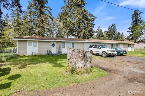 8710 8712 Lochburn Ln SW, Lakewood, WA 98499