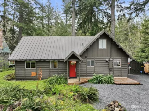 267 Paradise Dr, Ashford, WA 98304