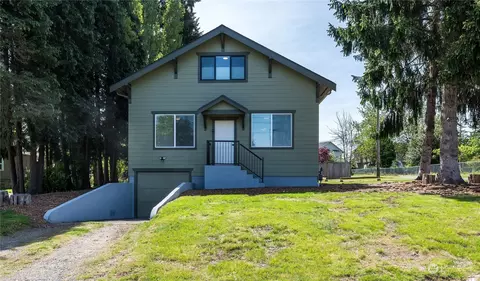 Exterior - 1708 Scenic Dr, Everett, WA 98203 photo 4 of 4