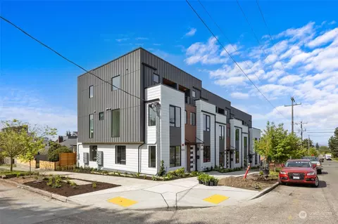 4209 SW Raymond St, Seattle, WA 98136