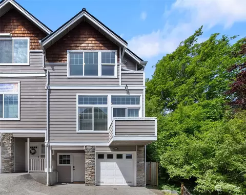 2306 W Bertona St, Seattle, WA 98199