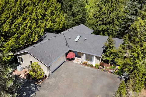 21812 NE 1st St, Sammamish, WA 98074
