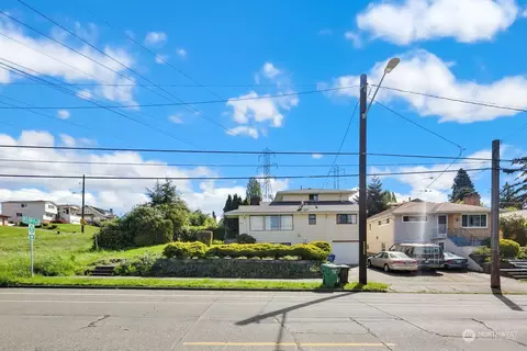 4810 15th Ave S, Seattle, WA 98108