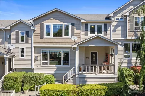 2030 Rucker Ave #3, Everett, WA 98201