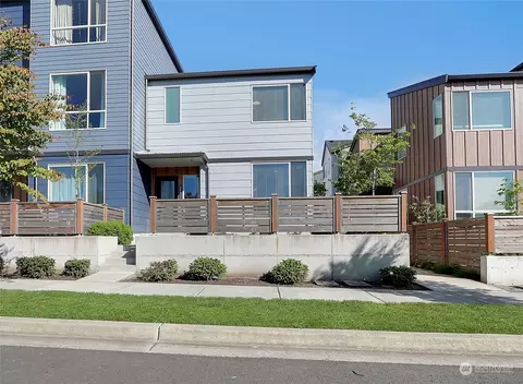 32694 Hemlock Ave SE, Black Diamond, WA 98010