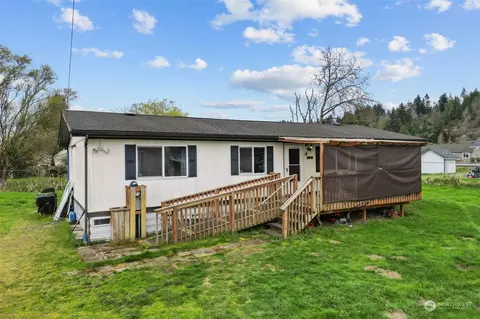106 2nd Ave S, Algona, WA 98001