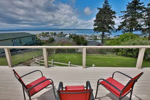 4886 Scurlock Rd, Freeland, WA 98249