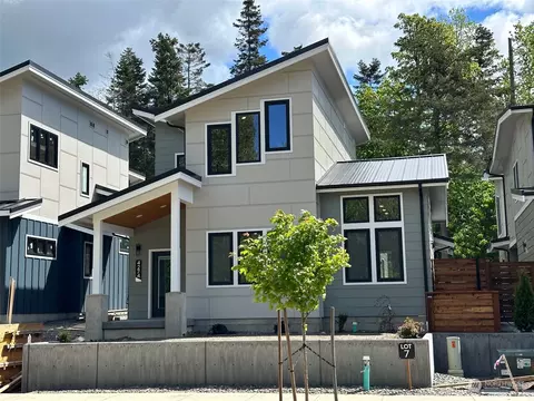 4272 Creston Way, Bellingham, WA 98226