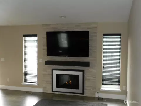 4618 211th St E, Spanaway, WA 98387 photo 3