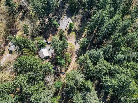 17224 2nd St E, Lake Tapps, WA 98391