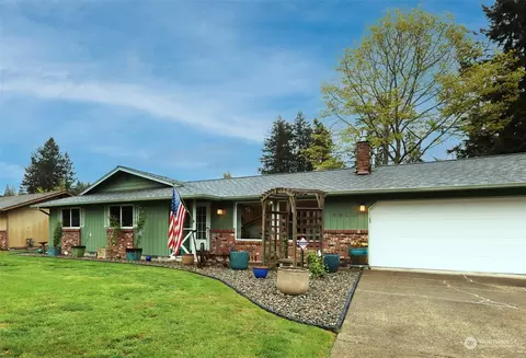 6830 Bel Mor Ct SW, Tumwater, WA 98512